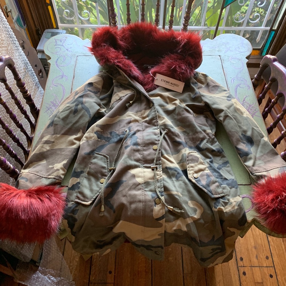 Woman jacket - Picture 2 of 4